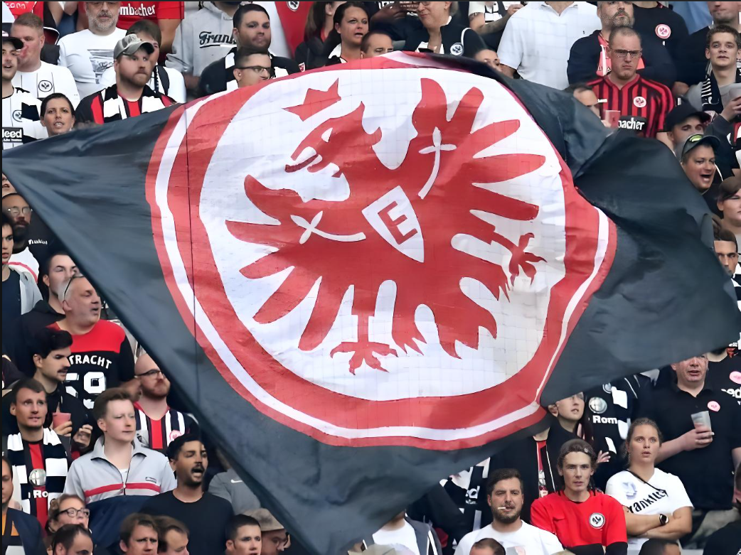 阿贾克斯转会期篮板制胜；志在欧联名次提升；引发热议；细节决定成败 