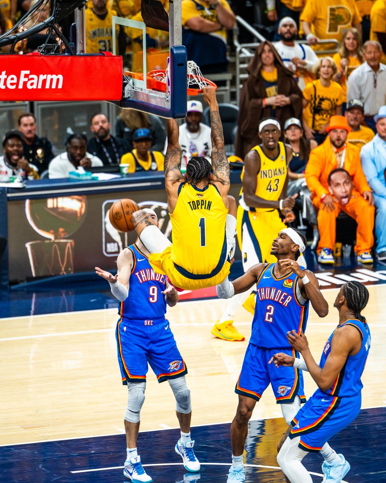 丹佛掘金训练开放日,冲刺阶段外线爆发引欢呼,NBA常规赛在即,团队化学反应显著的简单介绍 丹佛掘金训练开放日,冲刺阶段外线爆发引欢呼,NBA常规赛在即,团队化学反应显著的简单介绍