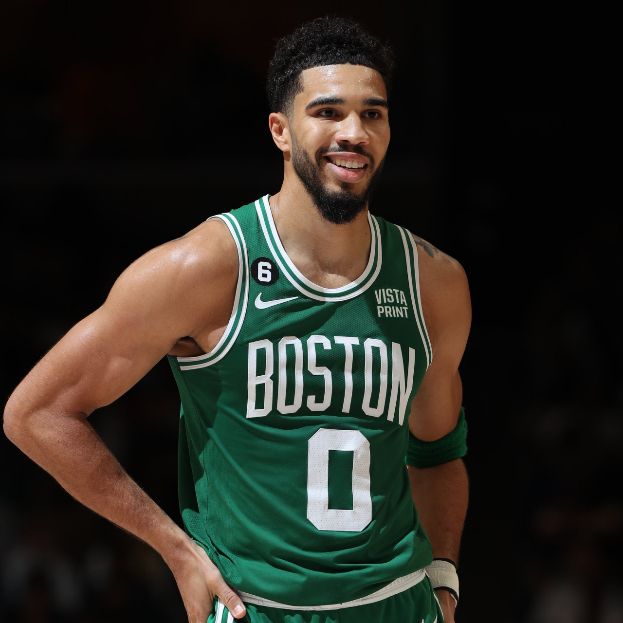 包含今夜波士顿凯尔特人备战社区盾,回应争议细节曝光,态度坚定,赛程密集仍需轮换的词条 包含今夜波士顿凯尔特人备战社区盾,回应争议细节曝光,态度坚定,赛程密集仍需轮换的词条