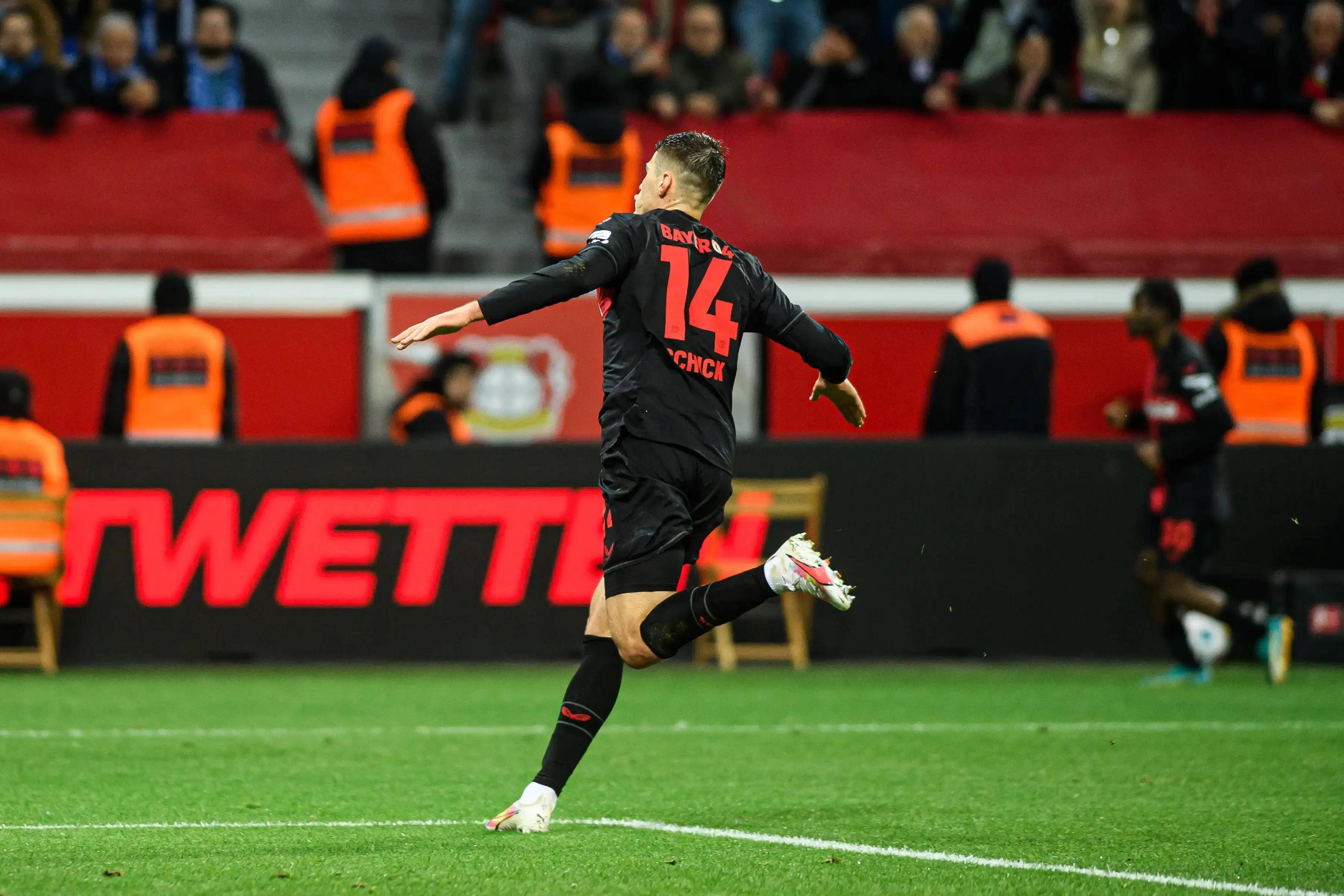 曼联内部会议纪要流出——清晨绝杀压哨，欧联使命明确，赛程密集仍需轮换(曼联逆转绝杀)