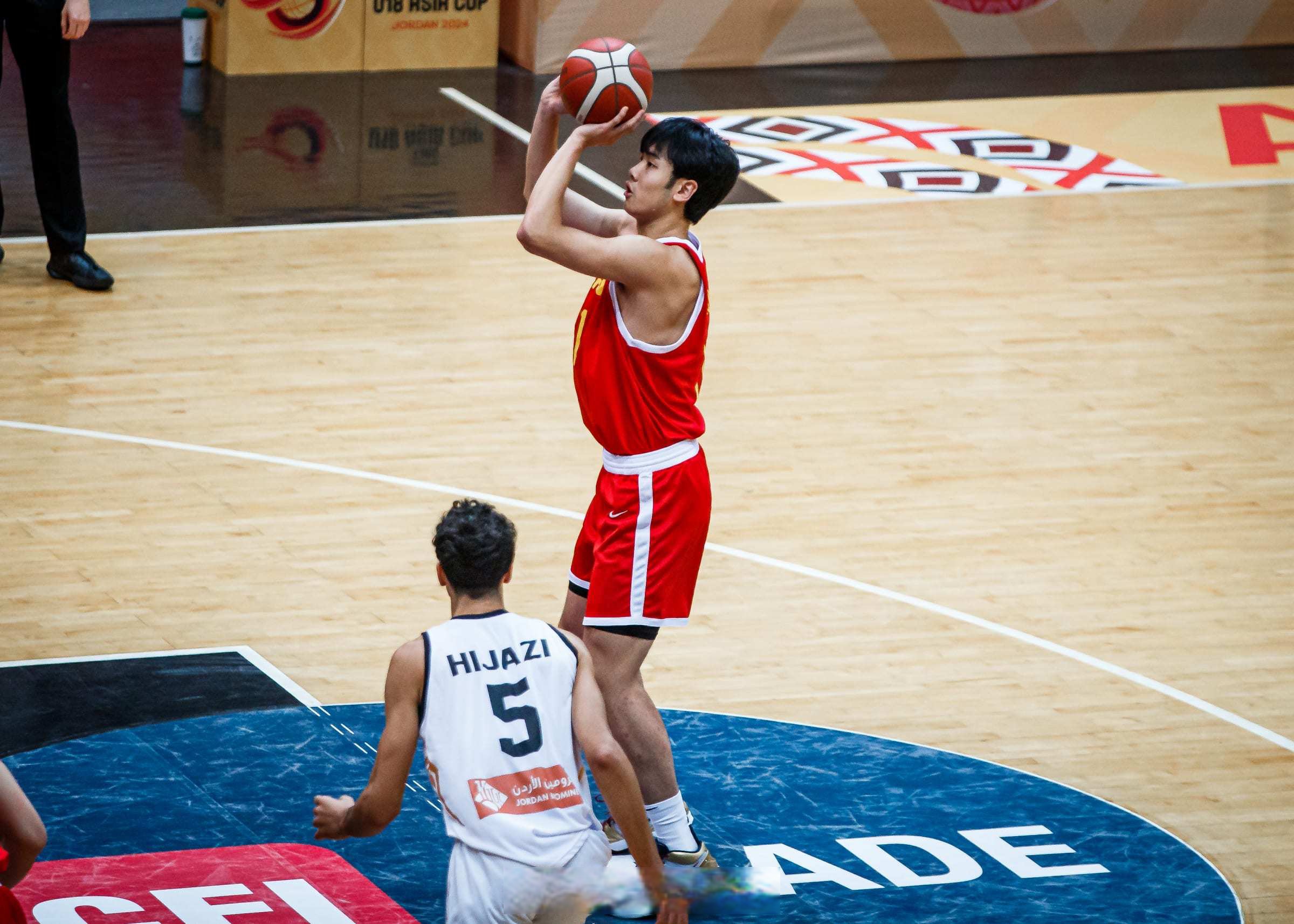 加时末段广东宏远绝杀压哨：亚冠节点到来，球迷炸锅，身体对抗强度拉满 -奇异果平台